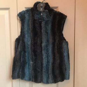 Girls faux fur vest